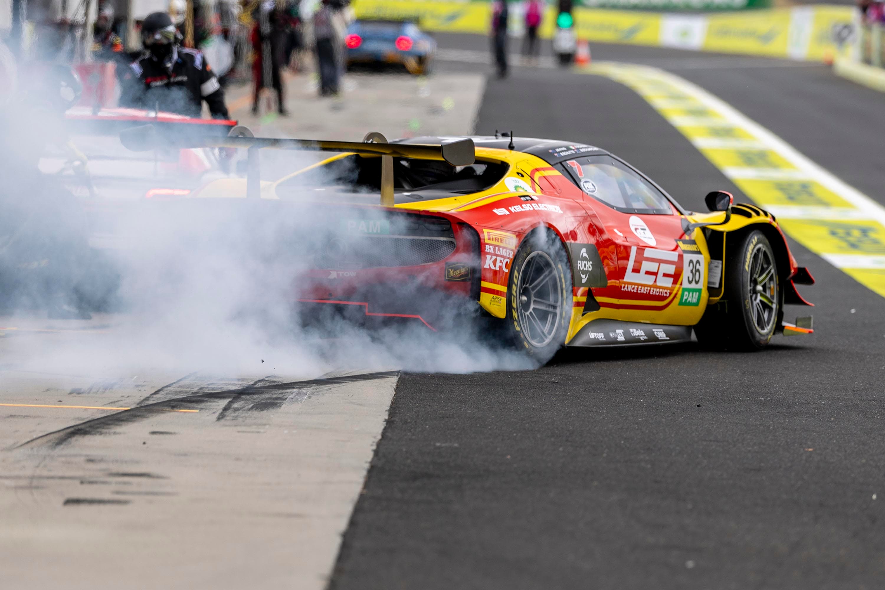 Ferrari-Bath12Hr-25-MH7 6553